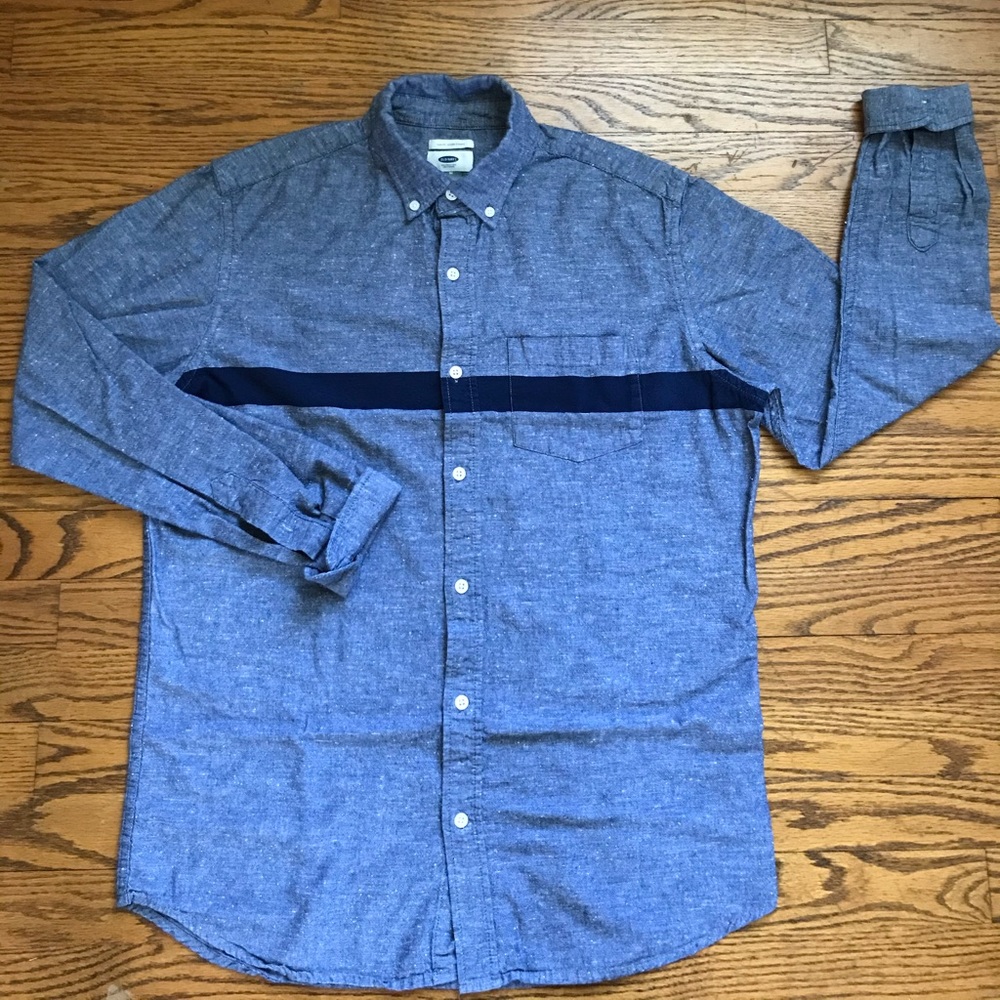 Old Navy Chambray Long Sleeve Button Down